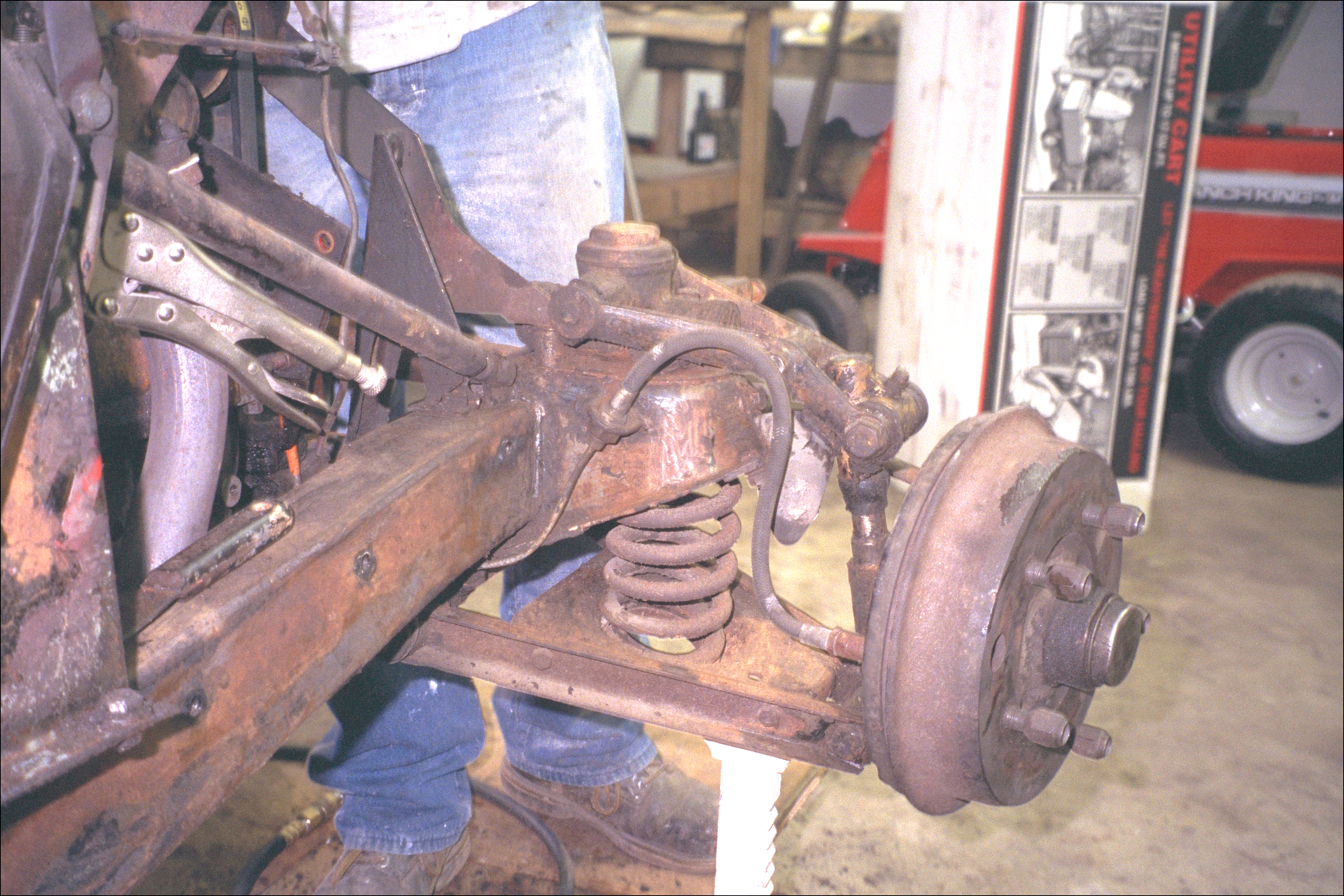 Front right suspension and wheel