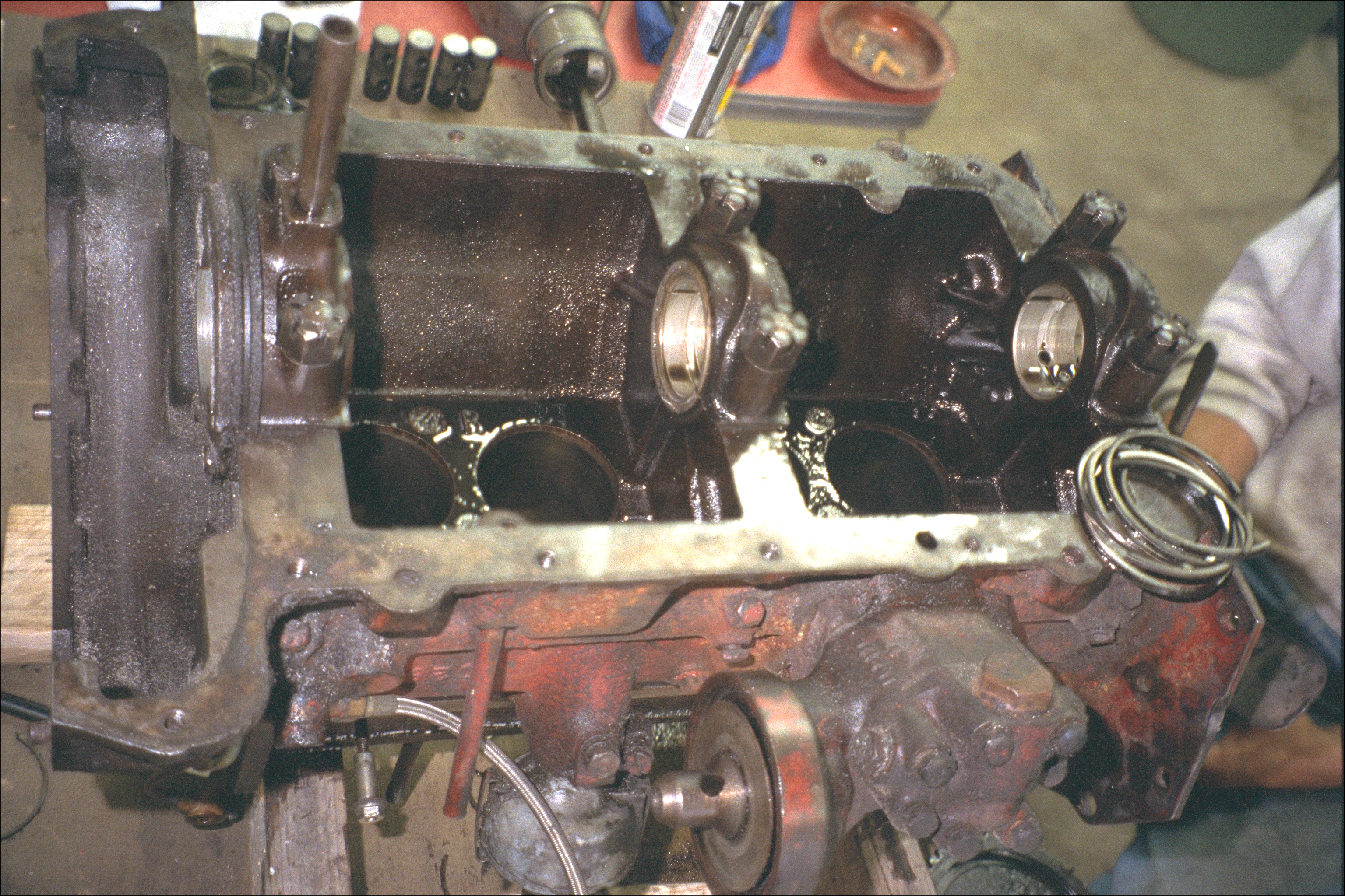 Engine interior, viewed from bottom