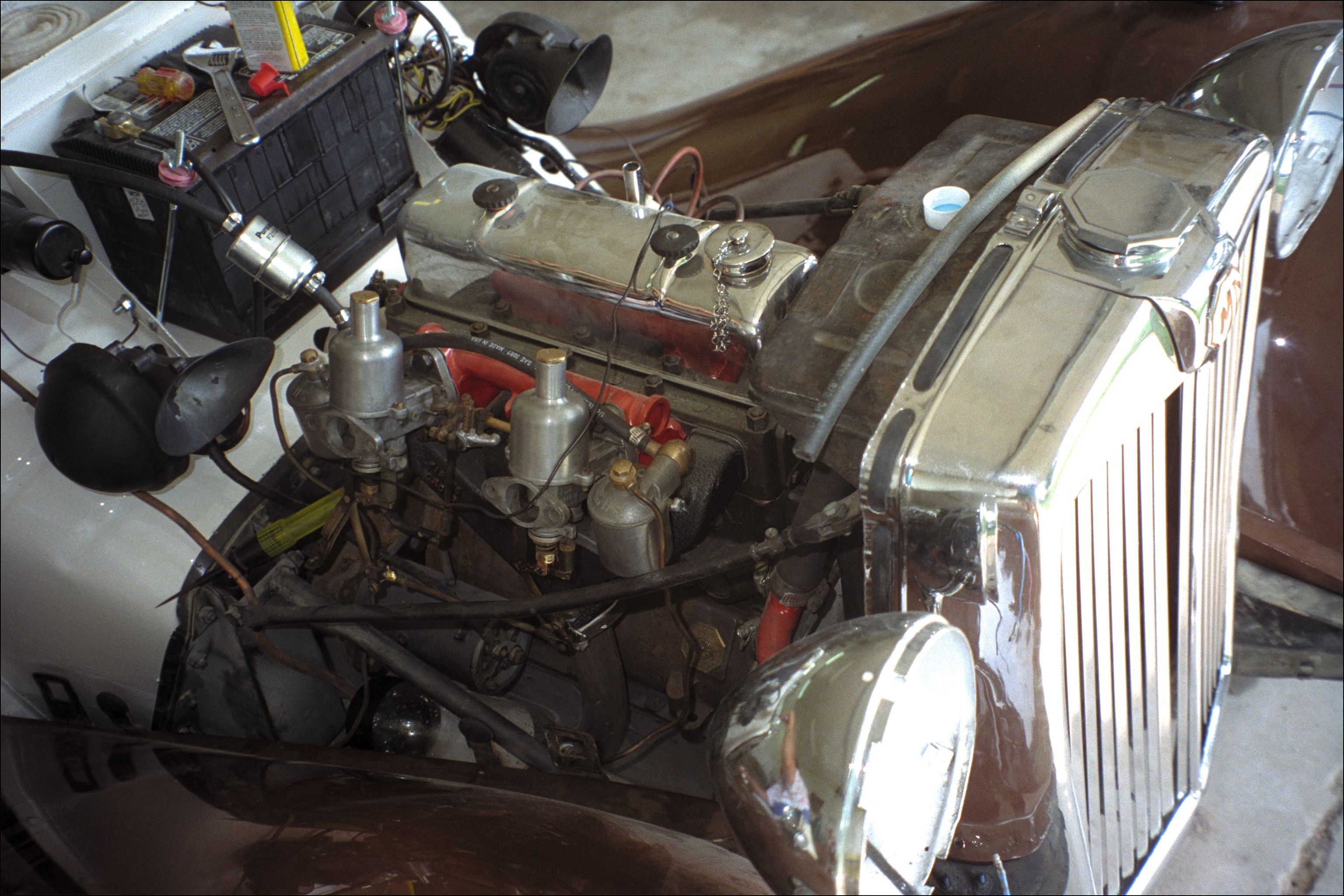 Engine ready, with new battery installed